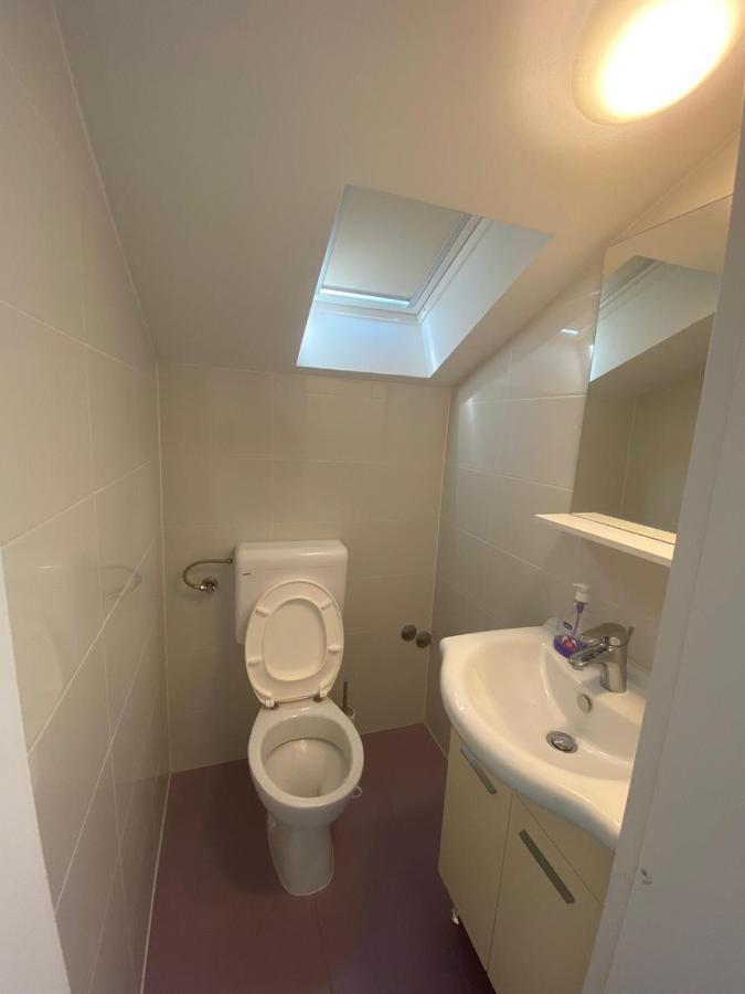 Genesis 4 Apartment โตรกีร์ ภายนอก รูปภาพ