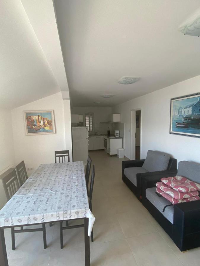 Genesis 4 Apartment โตรกีร์ ภายนอก รูปภาพ